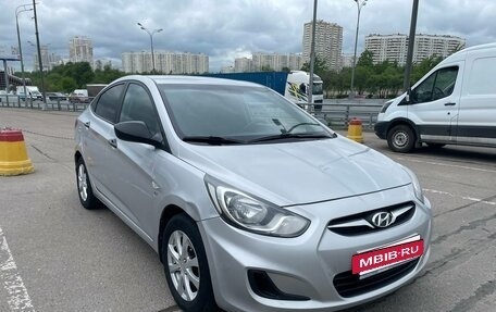 Hyundai Solaris II рестайлинг, 2014 год, 825 000 рублей, 2 фотография