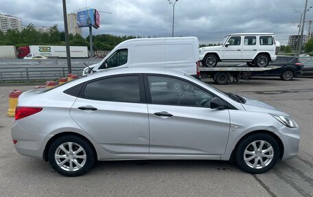Hyundai Solaris II рестайлинг, 2014 год, 825 000 рублей, 4 фотография