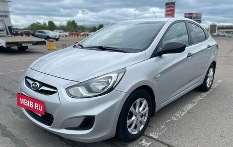 Hyundai Solaris II рестайлинг, 2014 год, 825 000 рублей, 3 фотография