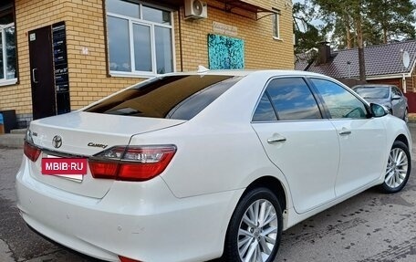 Toyota Camry, 2015 год, 1 900 000 рублей, 6 фотография
