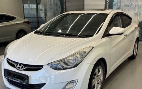 Hyundai Avante, 2011 год, 950 000 рублей, 2 фотография