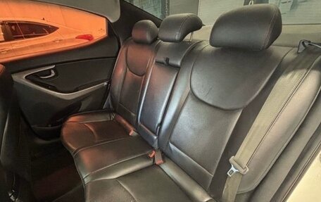 Hyundai Avante, 2011 год, 950 000 рублей, 7 фотография