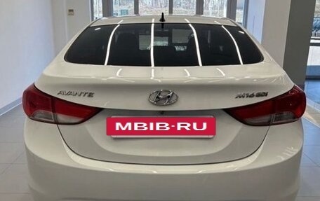 Hyundai Avante, 2011 год, 950 000 рублей, 5 фотография