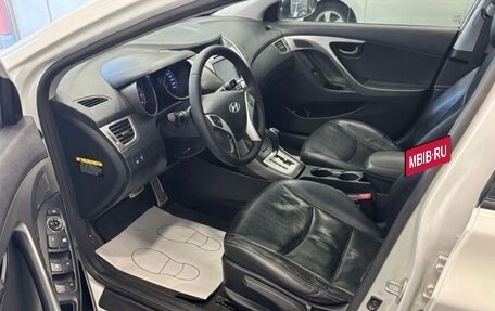 Hyundai Avante, 2011 год, 950 000 рублей, 3 фотография