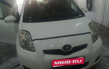 Toyota Vitz, 2009 год, 550 000 рублей, 2 фотография