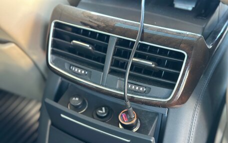 Audi A8, 2013 год, 1 700 000 рублей, 17 фотография