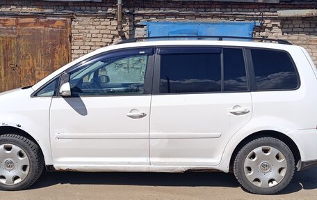 Volkswagen Touran III, 2006 год, 345 000 рублей, 3 фотография
