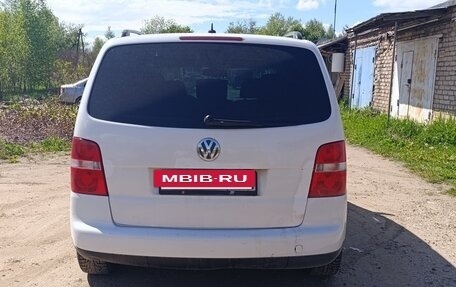 Volkswagen Touran III, 2006 год, 345 000 рублей, 5 фотография