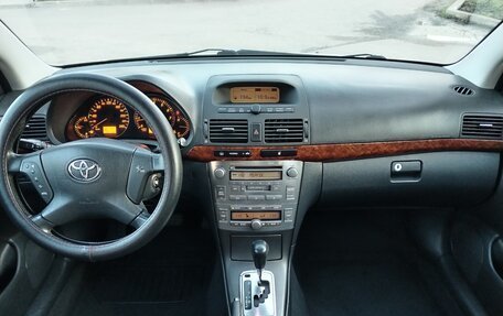 Toyota Avensis III рестайлинг, 2004 год, 850 000 рублей, 7 фотография