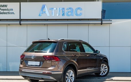 Volkswagen Tiguan II, 2019 год, 2 890 000 рублей, 2 фотография