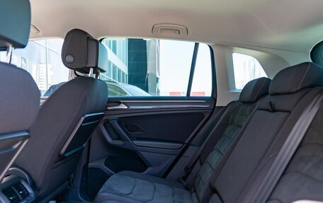 Volkswagen Tiguan II, 2019 год, 2 890 000 рублей, 13 фотография