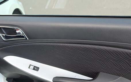 Hyundai Solaris II рестайлинг, 2013 год, 1 165 000 рублей, 12 фотография