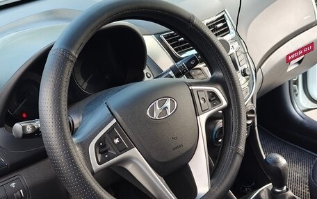 Hyundai Solaris II рестайлинг, 2013 год, 1 165 000 рублей, 11 фотография
