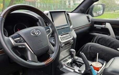 Toyota Land Cruiser 200, 2018 год, 7 500 000 рублей, 6 фотография