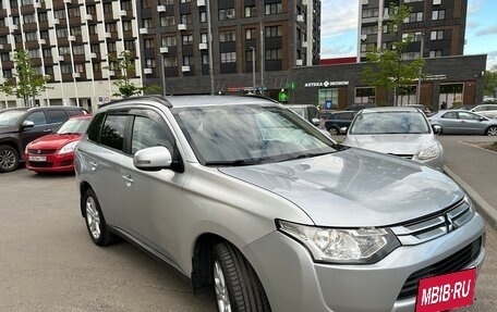 Mitsubishi Outlander III рестайлинг 3, 2013 год, 1 100 000 рублей, 17 фотография
