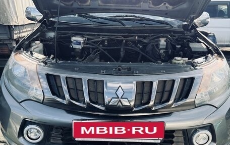Mitsubishi L200 IV рестайлинг, 2017 год, 1 200 000 рублей, 10 фотография