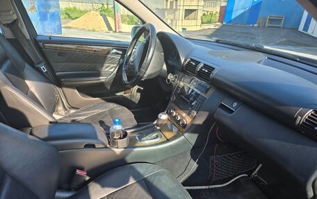 Mercedes-Benz C-Класс, 2005 год, 400 000 рублей, 3 фотография