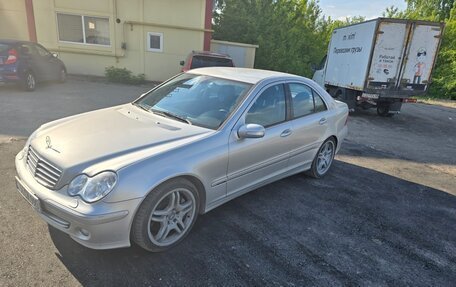 Mercedes-Benz C-Класс, 2005 год, 400 000 рублей, 4 фотография
