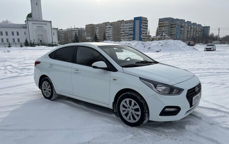 Hyundai Solaris II рестайлинг, 2018 год, 1 150 000 рублей, 3 фотография