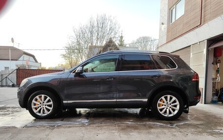 Volkswagen Touareg III, 2012 год, 1 800 000 рублей, 3 фотография