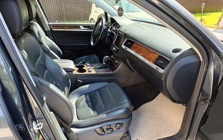 Volkswagen Touareg III, 2012 год, 1 800 000 рублей, 8 фотография