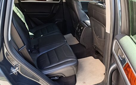 Volkswagen Touareg III, 2012 год, 1 800 000 рублей, 13 фотография