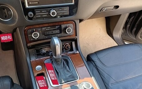 Volkswagen Touareg III, 2012 год, 1 800 000 рублей, 10 фотография