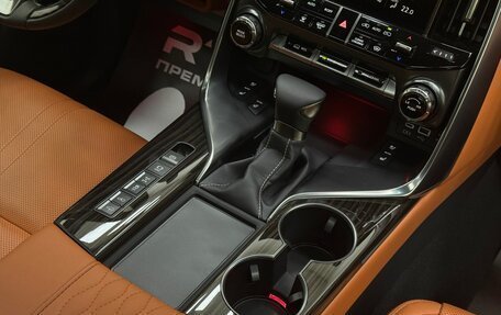 Lexus LX, 2025 год, 21 500 000 рублей, 28 фотография