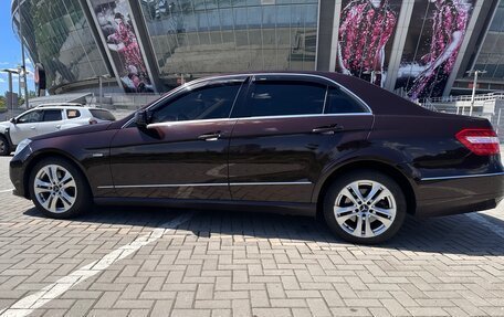 Mercedes-Benz E-Класс, 2010 год, 1 750 000 рублей, 5 фотография