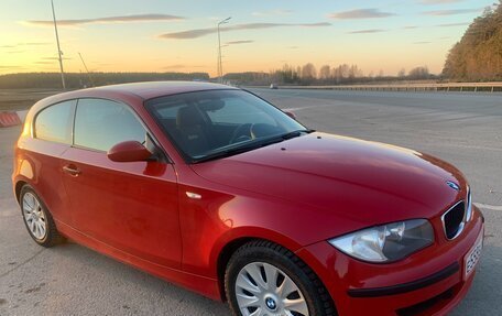 BMW 1 серия, 2008 год, 950 000 рублей, 2 фотография