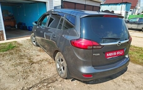 Opel Zafira C рестайлинг, 2012 год, 1 075 000 рублей, 5 фотография
