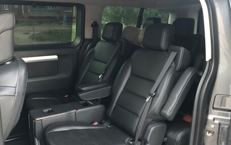 Peugeot Traveller I, 2020 год, 3 200 000 рублей, 6 фотография