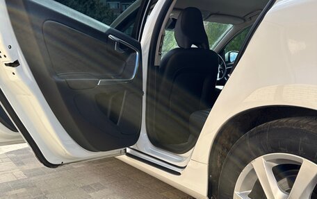 Volvo V60 I, 2015 год, 1 600 000 рублей, 6 фотография
