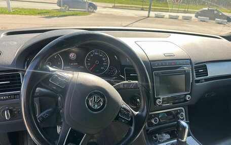 Volkswagen Touareg III, 2016 год, 2 800 000 рублей, 9 фотография