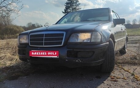 Mercedes-Benz C-Класс, 1994 год, 150 000 рублей, 5 фотография