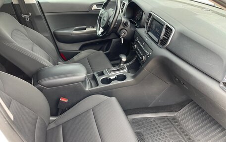 KIA Sportage IV рестайлинг, 2018 год, 1 940 000 рублей, 15 фотография
