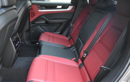 Porsche Cayenne III, 2025 год, 18 990 000 рублей, 31 фотография