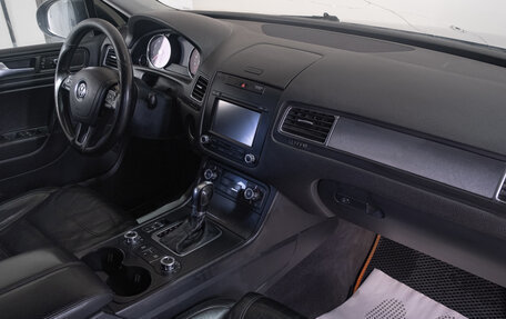 Volkswagen Touareg III, 2011 год, 1 779 000 рублей, 19 фотография