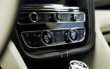 Bentley Bentayga I, 2023 год, 44 900 000 рублей, 12 фотография