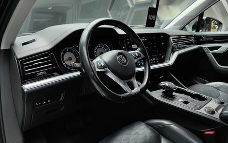 Volkswagen Touareg III, 2018 год, 4 700 000 рублей, 16 фотография