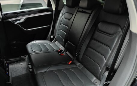 Volkswagen Touareg III, 2018 год, 4 700 000 рублей, 21 фотография