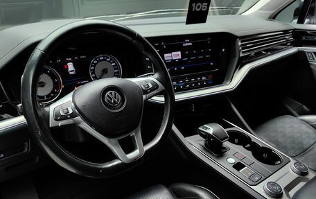 Volkswagen Touareg III, 2018 год, 4 700 000 рублей, 17 фотография