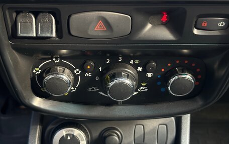 Renault Duster I рестайлинг, 2013 год, 950 000 рублей, 16 фотография