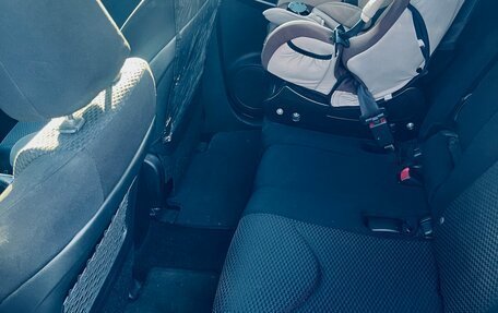 Toyota RAV4, 2010 год, 1 400 000 рублей, 14 фотография