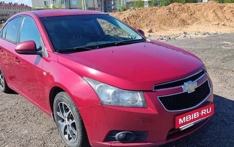 Chevrolet Cruze II, 2010 год, 530 000 рублей, 8 фотография