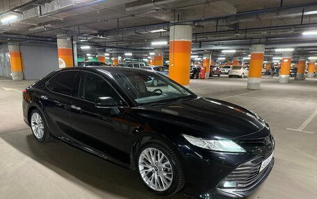 Toyota Camry, 2018 год, 2 890 000 рублей, 3 фотография