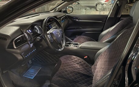 Toyota Camry, 2018 год, 2 890 000 рублей, 8 фотография