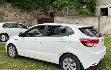 KIA Rio III рестайлинг, 2016 год, 1 080 000 рублей, 4 фотография