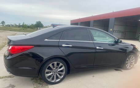 Hyundai Sonata VI, 2011 год, 1 500 000 рублей, 12 фотография