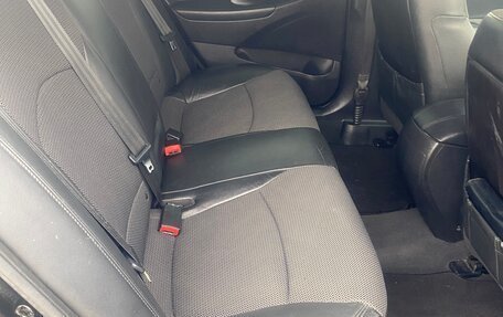 Hyundai Sonata VI, 2011 год, 1 500 000 рублей, 17 фотография